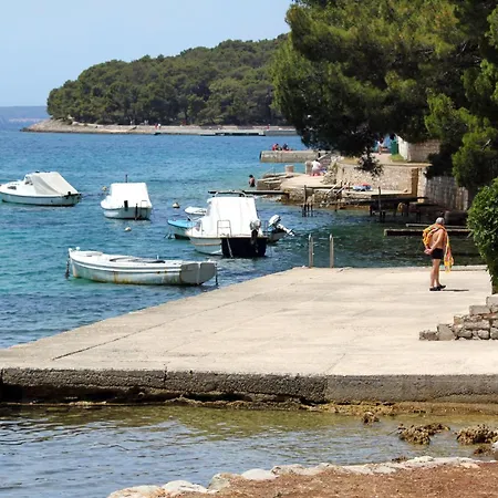 With A Parking Space Losinj, Losinj - 8039 * مالي لوشينغْ