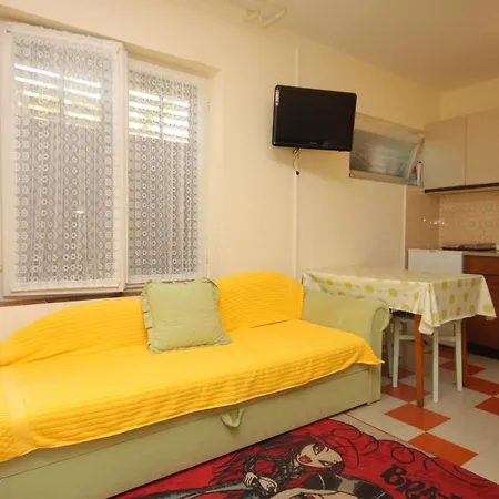 With A Parking Space Losinj, Losinj - 8039 شقة