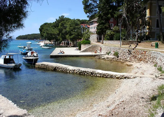 アパート With A Parking Space Losinj, Losinj - 8039 マリ・ロシニュ